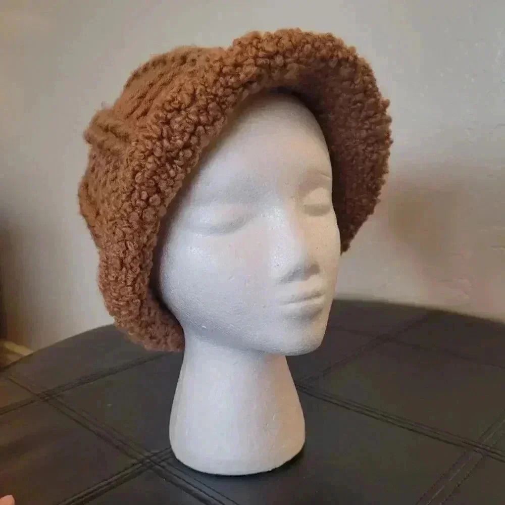 Betmar Unisex Adult Tan Acrylic Knit Yarn Bucket Hat EUC sz OS - Picture 9 of 10